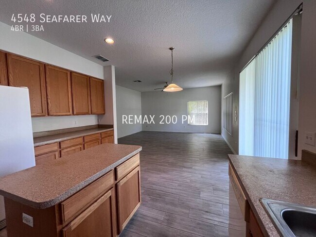 Building Photo - 4548 Seafarer Way