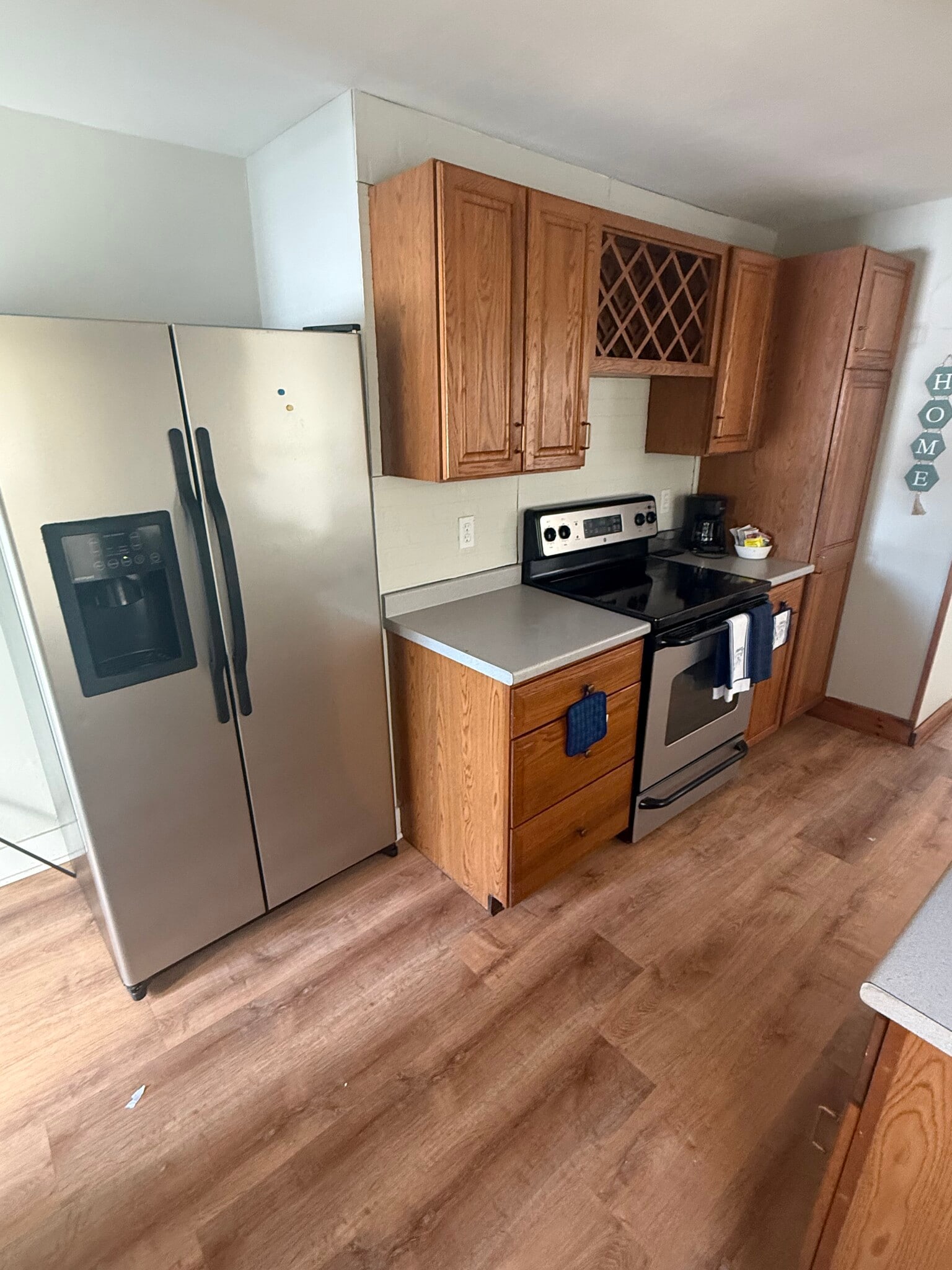 Building Photo - 160 Main St