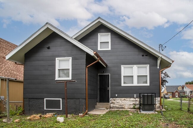 Building Photo - 4421 Bellefontaine Ave