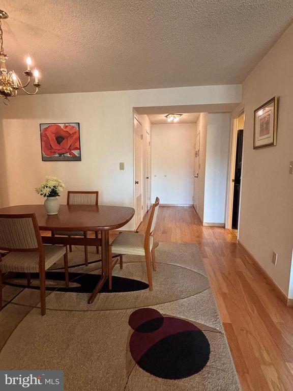 Building Photo - 5903 Mt Eagle Dr