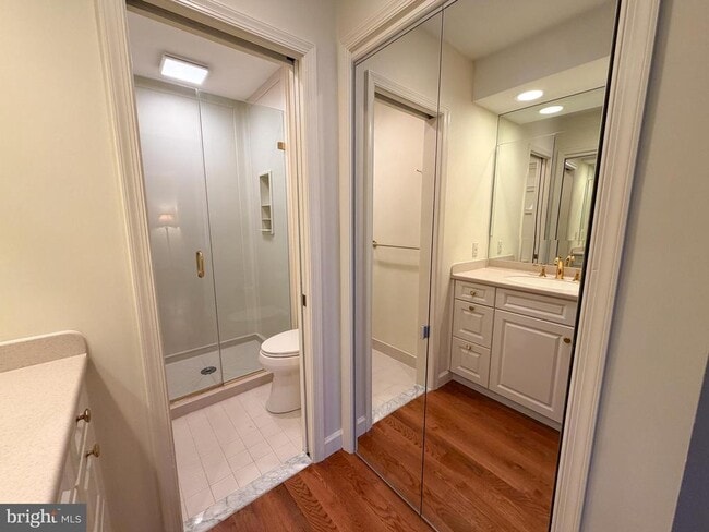 Building Photo - 814 Pritchard Pl