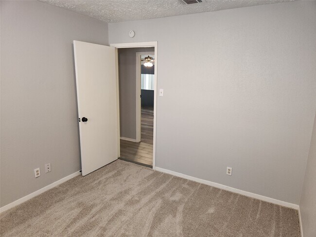 Building Photo - 22127 Elsinore Dr