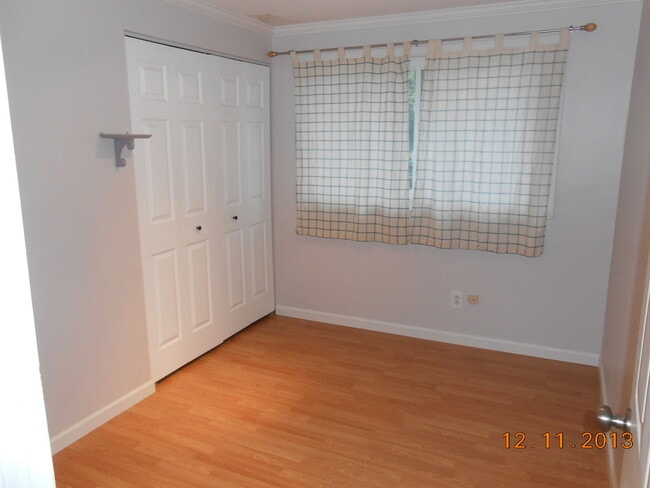 Building Photo - Beautiful 4 Bed 2 Bath Rambler Near Microsoft