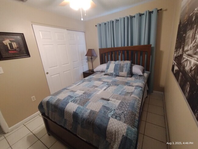 Building Photo - 8030 Orange Ave