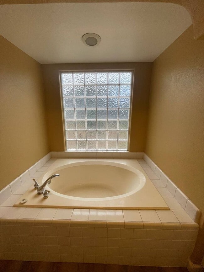 Building Photo - Live Vibrantly at 2488 Plumwood!
