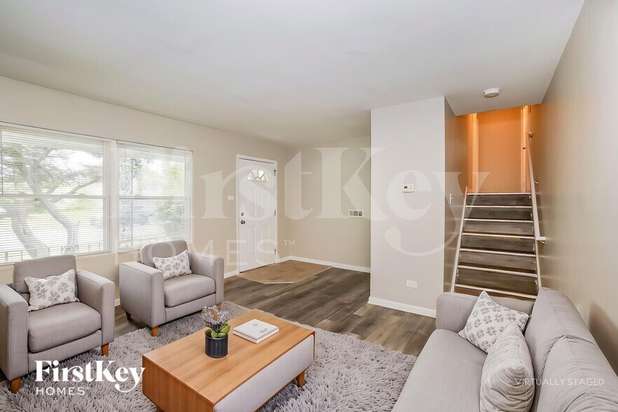 Building Photo - 4200 Arlington Dr