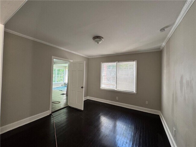 Building Photo - 1580 Childress Dr SW