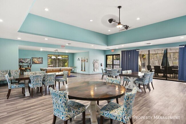 Building Photo - 2851 S Valley View Blvd