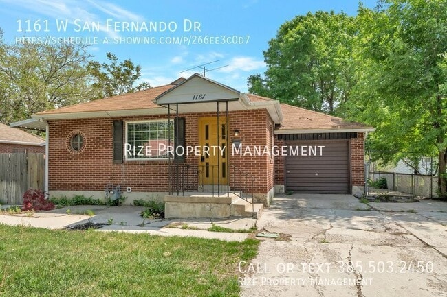 Building Photo - 1161 San Fernando Dr