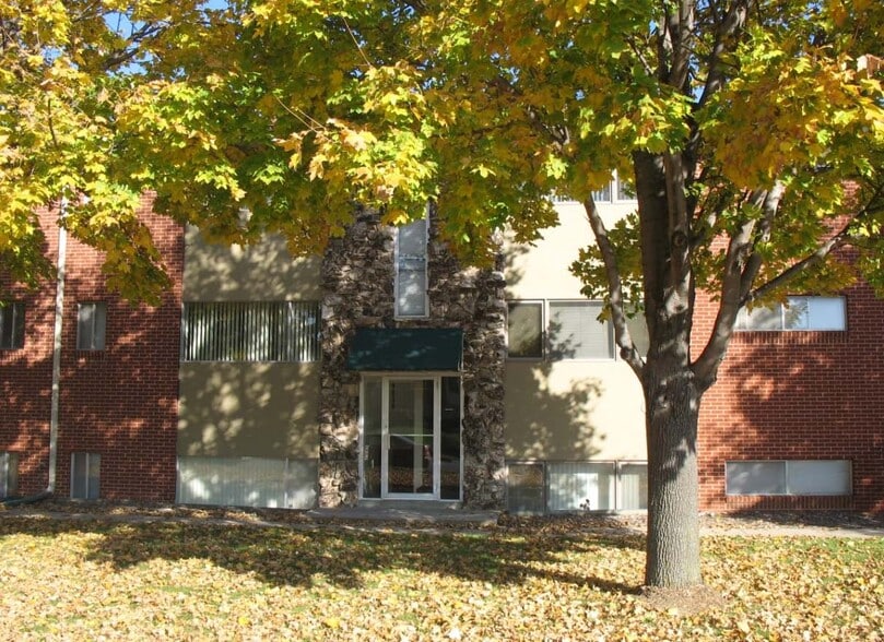 Building Photo - 9032 Ohio St