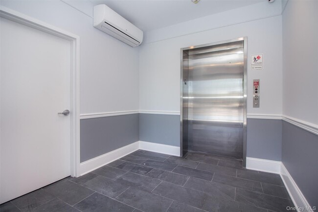 Building Photo - 3-3C Green St