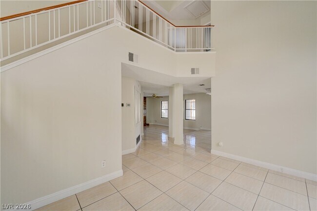 Building Photo - 2616 Camphor Tree St