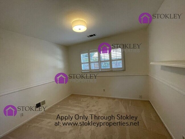 Building Photo - 149 Alegra Ln