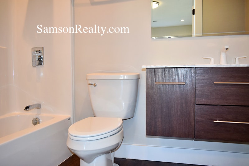 Building Photo - 200 Charlie's Wy