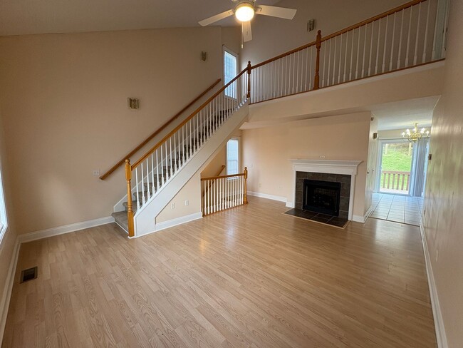 Building Photo - 630 Oak Tree Blvd NW