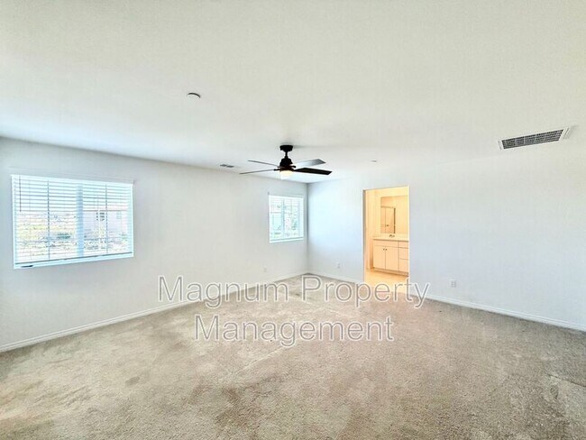 Building Photo - 36980 Camino Spgs Ave