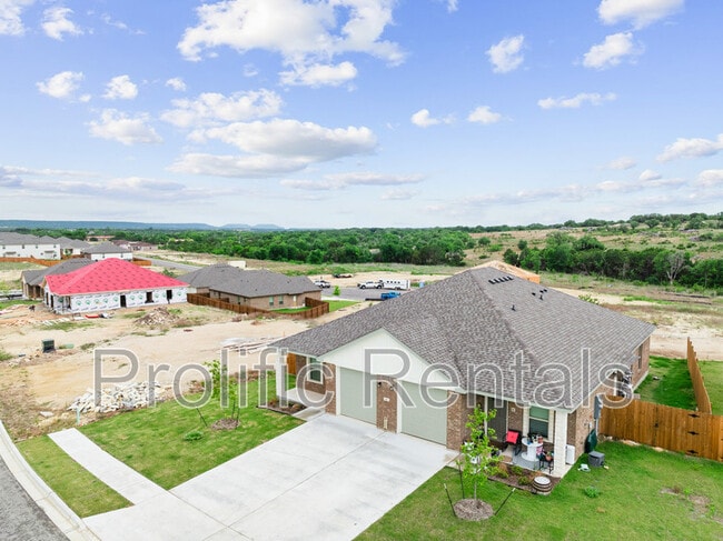 Building Photo - 117 Leon Ln