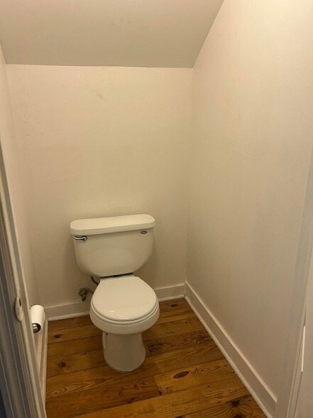 Building Photo - 431 S M St