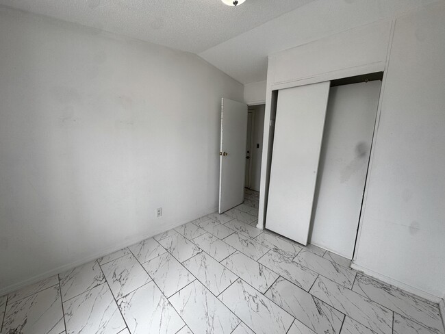 Building Photo - 2 Alta Vista Way Rd