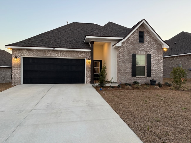 Building Photo - 184 Bon Ami Dr