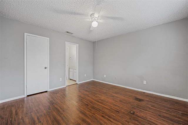 Building Photo - 3034 Tudor Ln