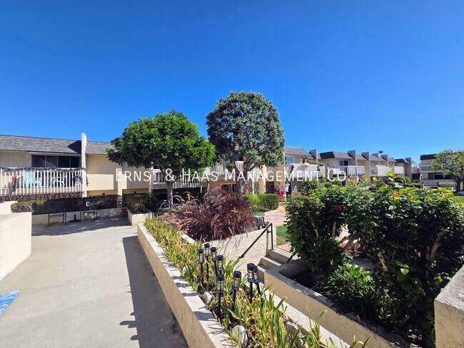 Building Photo - 1200 Opal St