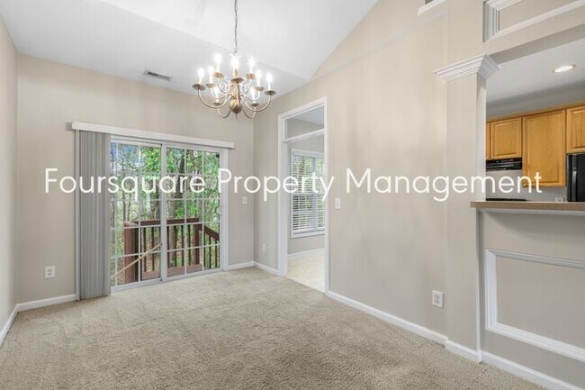 Building Photo - Single Family Home| 1st Floor Master Bedro...