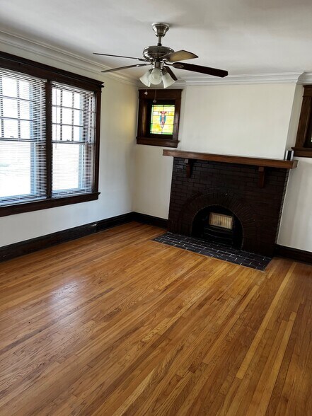 Building Photo - 4802 Arsenal St