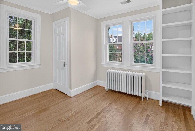 Building Photo - 4705 Hunt Ave