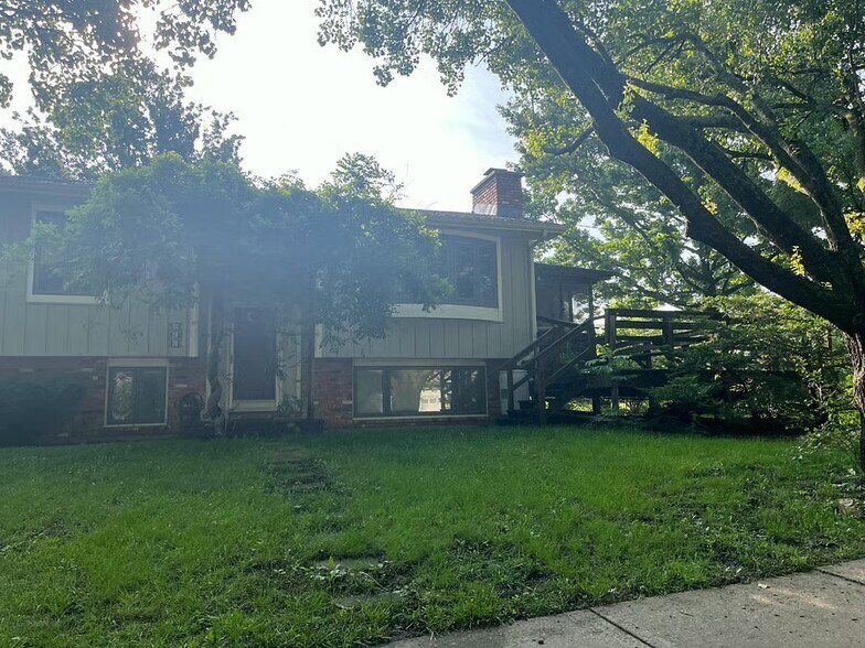 Building Photo - 200 Arrowhead Dr