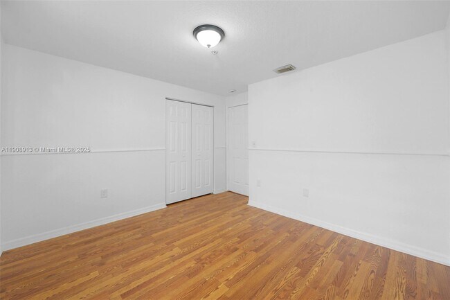 Building Photo - 3378 W 80th St