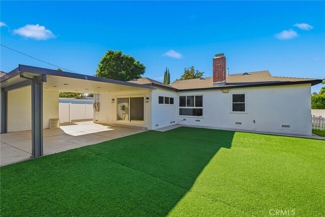 Building Photo - 6658 Kosturas Pl