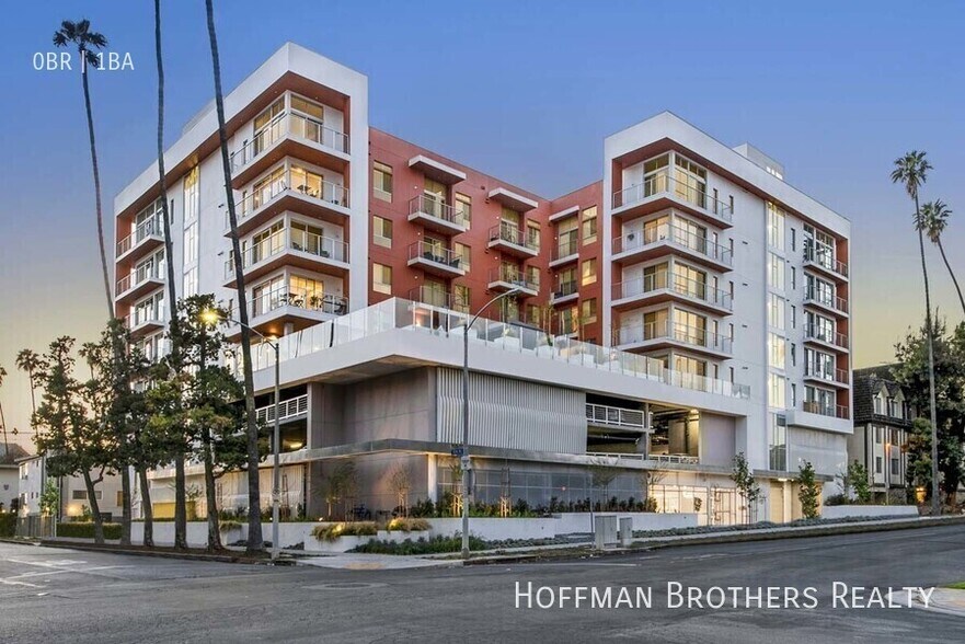 Building Photo - 455 S Kenmore Ave