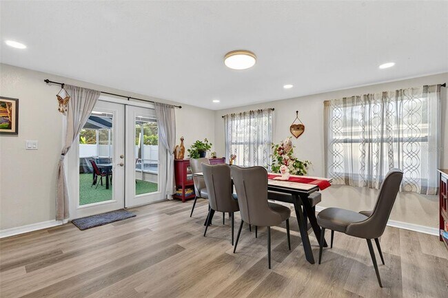 Building Photo - 11761 80th Ave