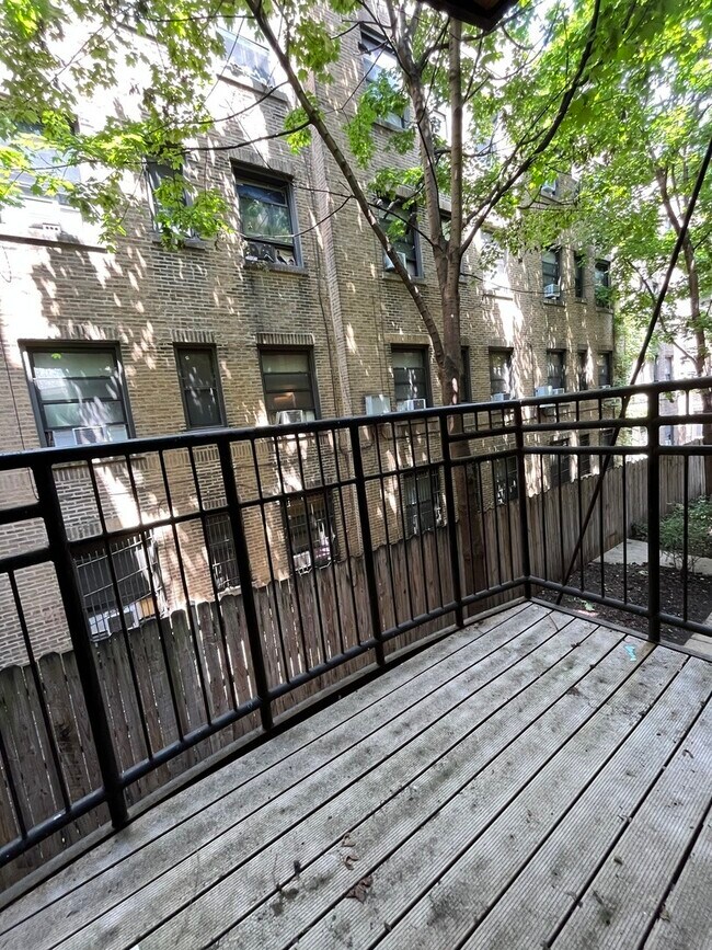 Building Photo - 4938 N Winthrop Ave