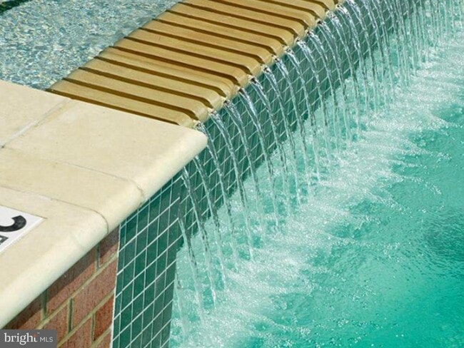 Building Photo - 414 Water St