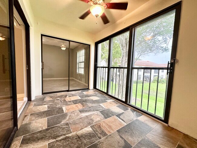 Building Photo - 2800 Palmwood Terrace