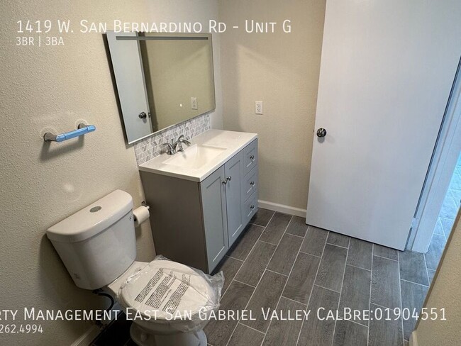 Building Photo - 1419 W San Bernardino Rd