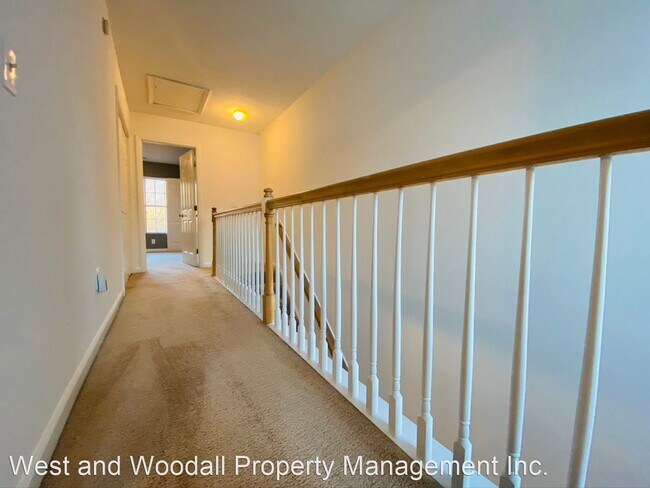Building Photo - 2 br, 1.5 bath House - 17 Moorefield Court