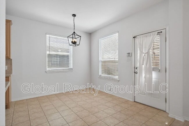 Building Photo - 510 Wildberry Ct