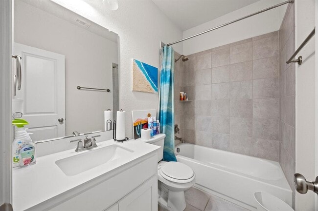 Building Photo - 12329 Mesa Verde Dr