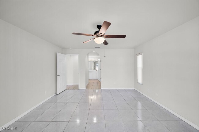 Building Photo - 1205 SW 14th Terrace