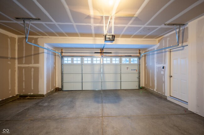 Building Photo - 7294 Broadview Ln