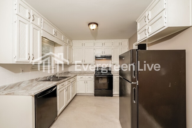 Building Photo - 1119 Startrek Ln