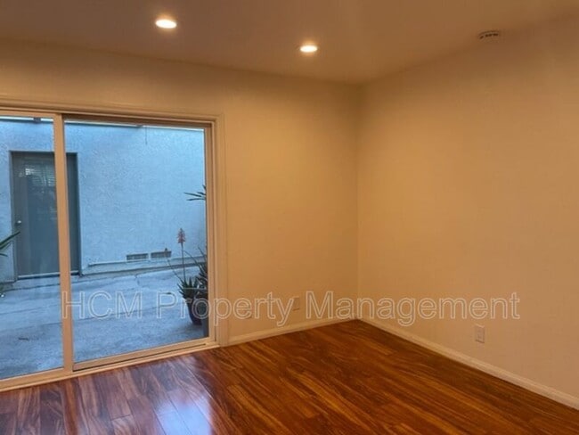 Building Photo - 9 Goldenbush