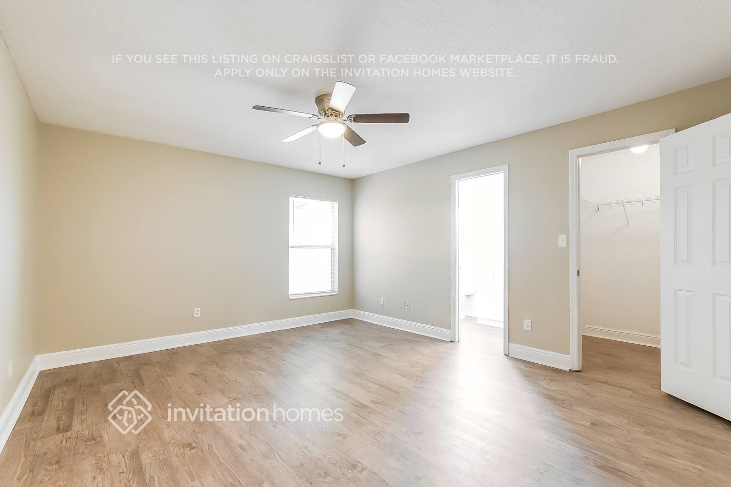 Building Photo - 423 Woodview Dr