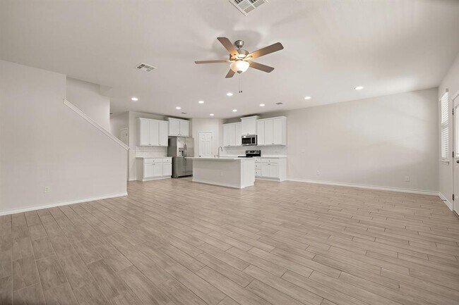 Building Photo - 148 Limonite Ln