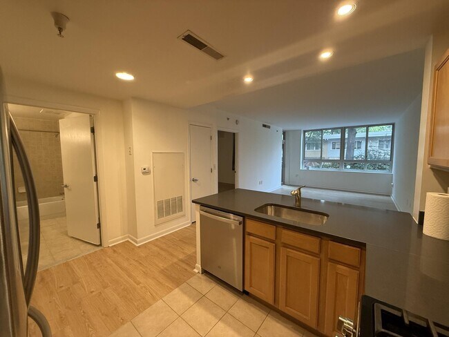 Building Photo - 350 G St SW
