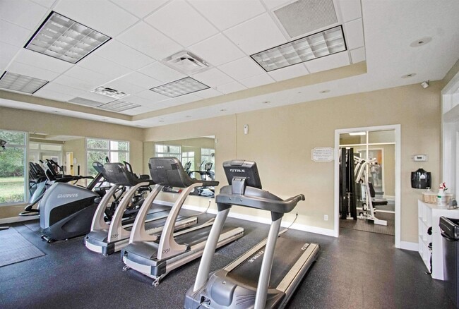 Building Photo - 880 Oak Arbor Cir