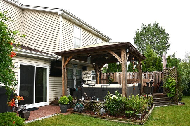 Building Photo - 2253 Camden Ln